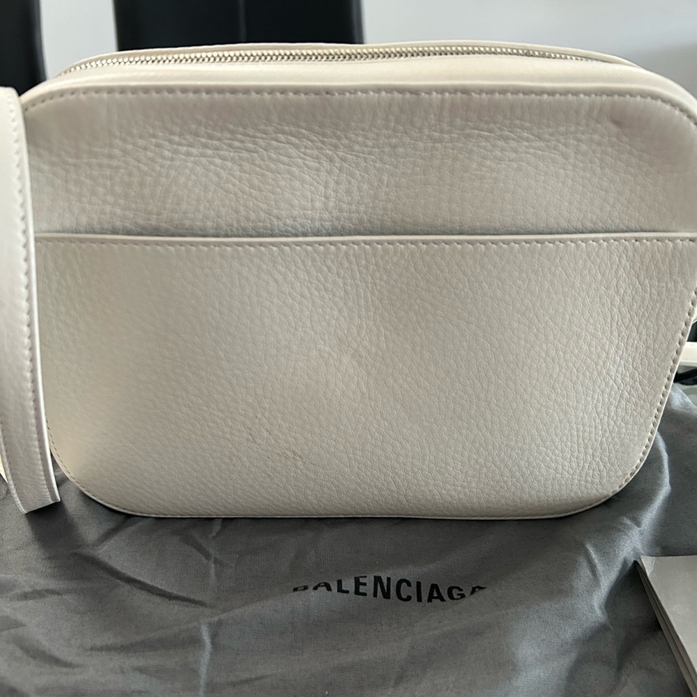 Balenciaga Cream Crossbody Bag - Picture 3 of 8